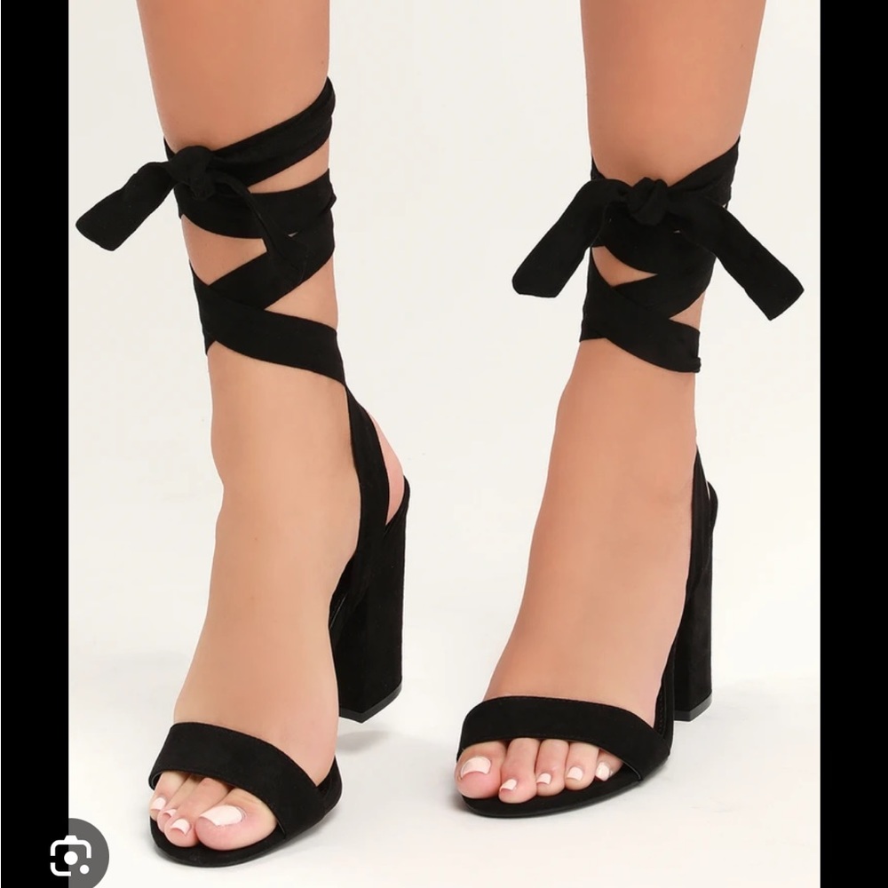 NEVER WORN Lulus Alta Suede Heels